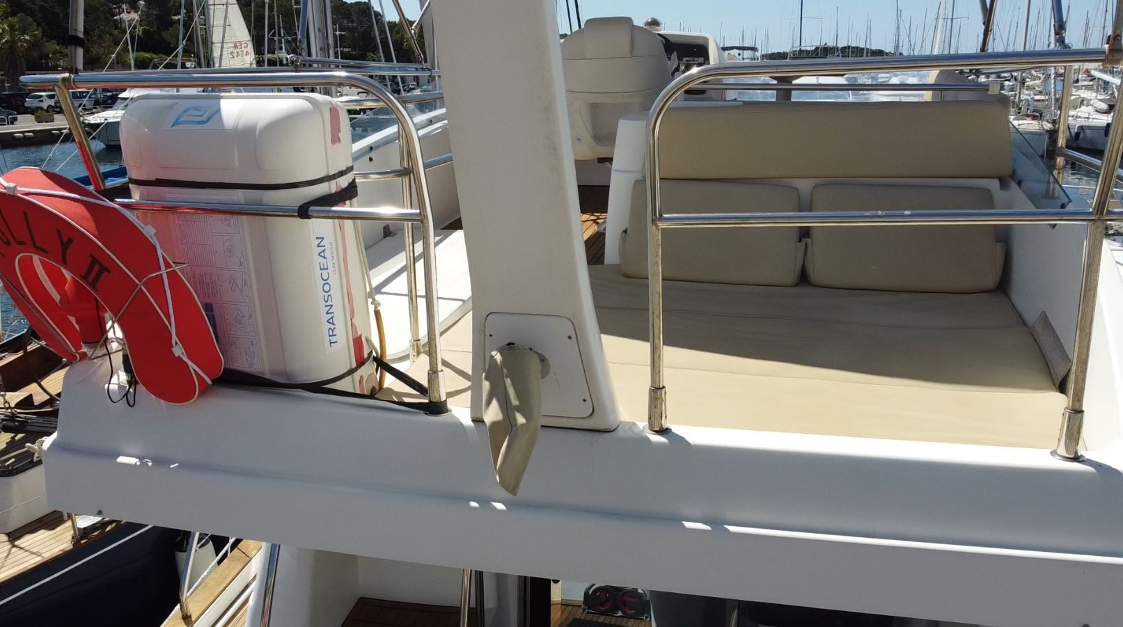 slider 13 Beneteau Antares 13.80